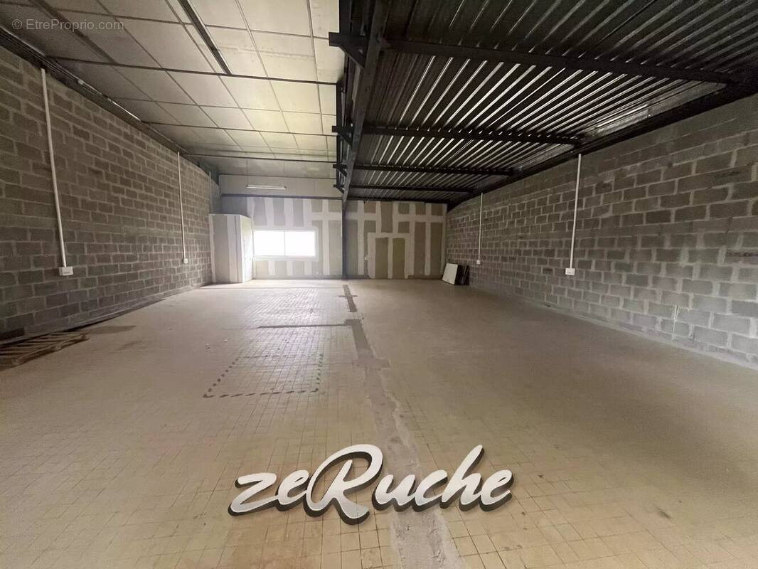 Commerce à DOUVRES-LA-DELIVRANDE