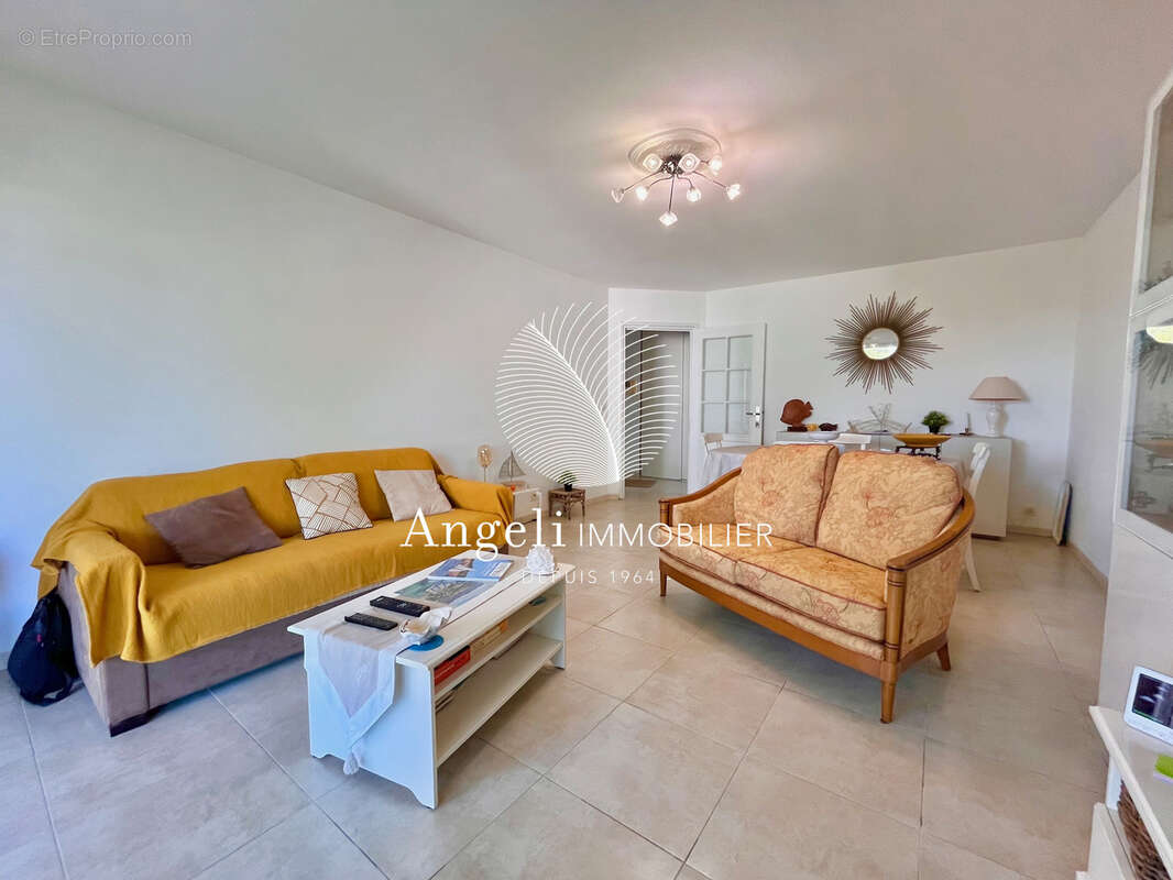 Appartement à FREJUS