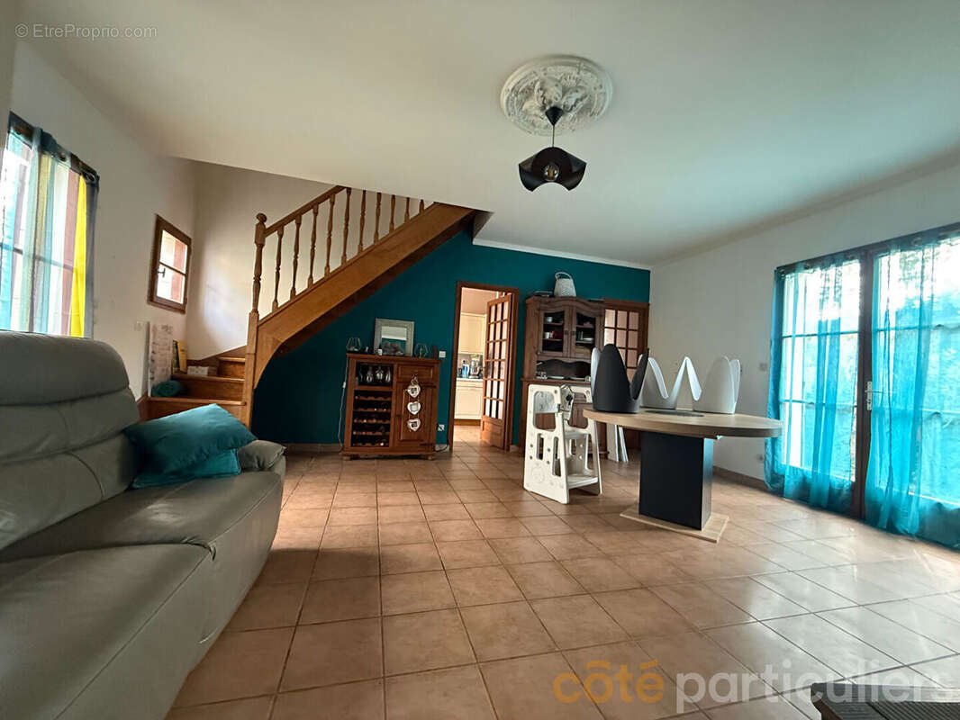 Maison à SAINT-AMAND-MONTROND