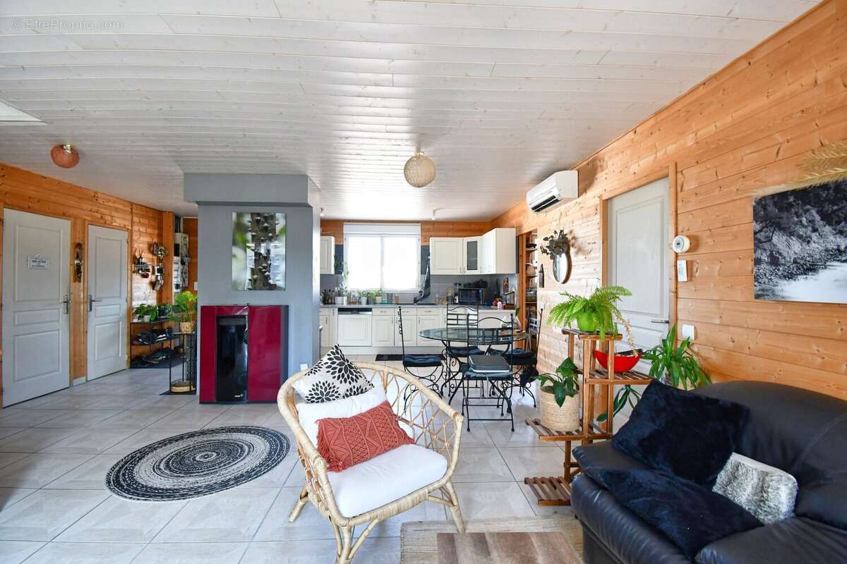 Maison 213 m² à Etang-Sur-Arroux  - photo 5