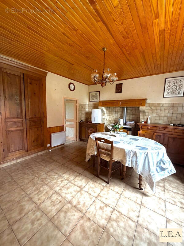 Maison à BLOT-L'EGLISE