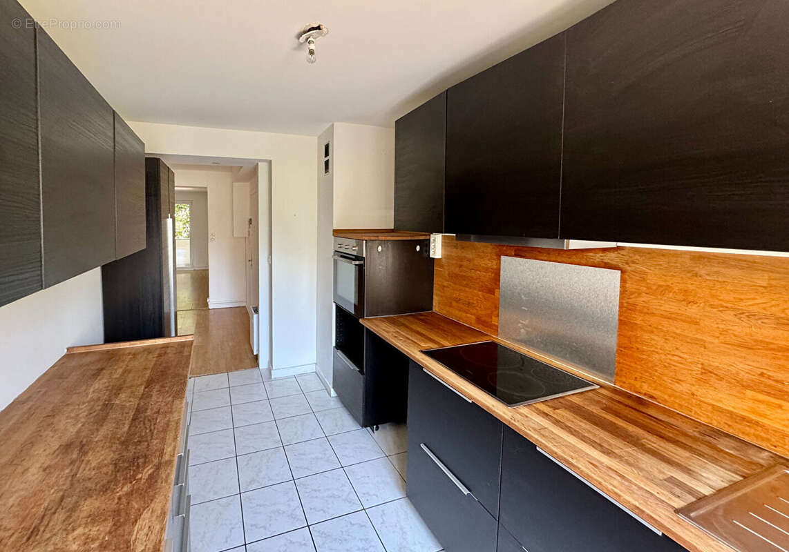 CLERMONT-FERRAND / Appartement à vendre quartier Les Salins de 84 M2 avec balcon ! - photo 7