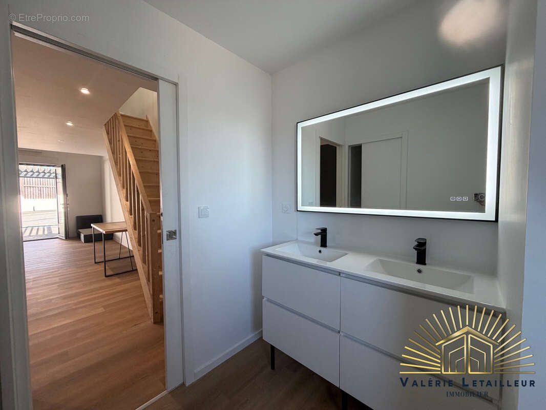 Appartement à POMPIGNAC