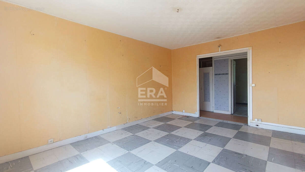 Appartement à SAVIGNY-SUR-ORGE