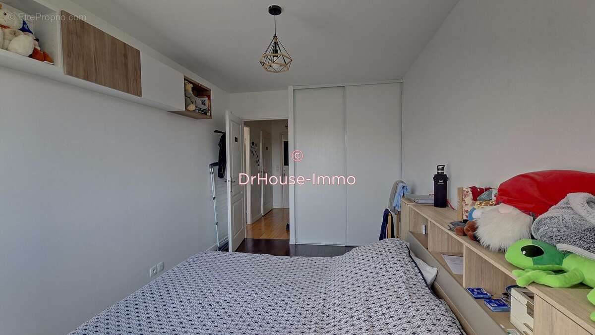 Appartement à EMERAINVILLE