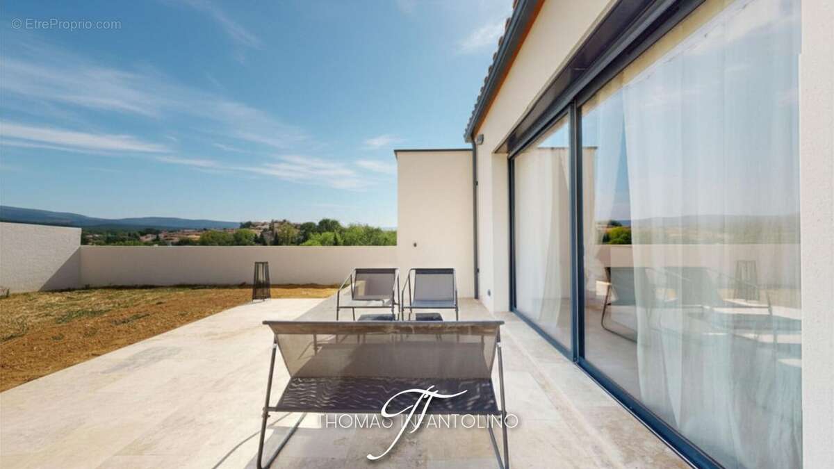 En exclusivite - plain pied - 3 chambres dont une suite parentale - climatisation gainable - garage - vue degagée - photo 5