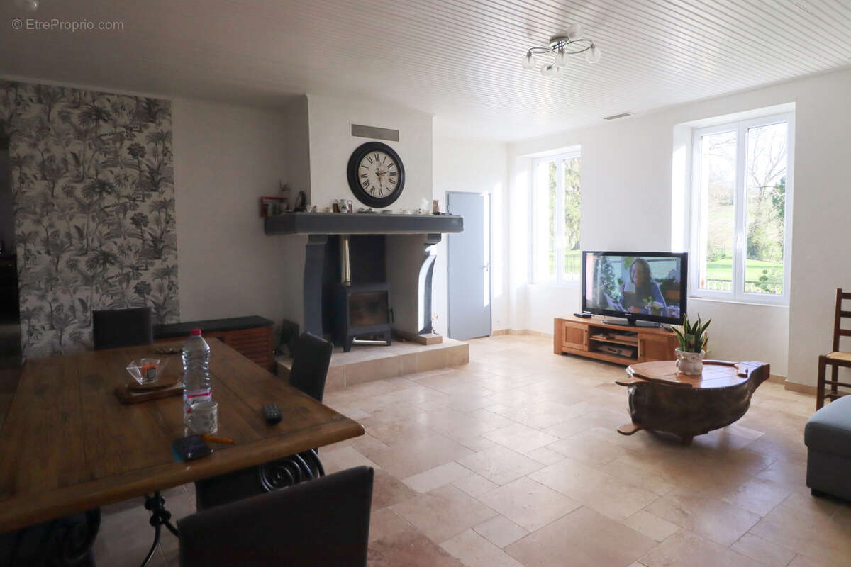 Maison à SEMOUSSAC