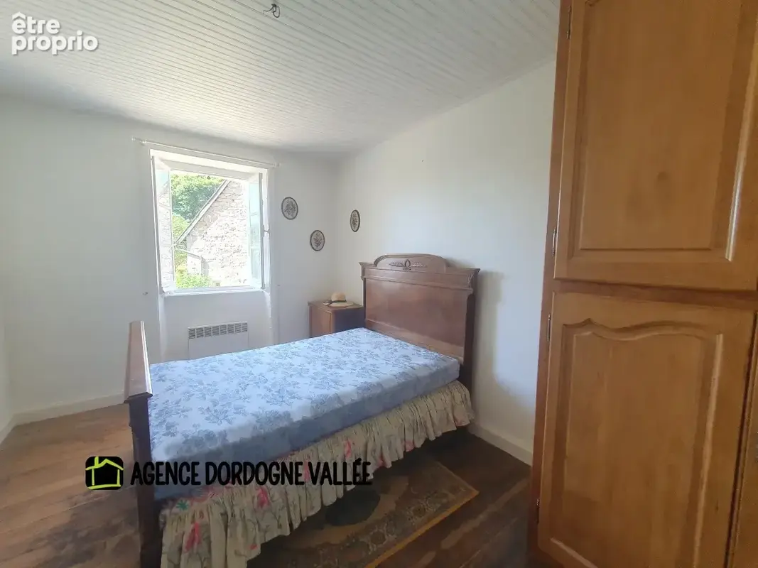 Propriété d'exception en xaintrie, 2,2 ha bois et prés attenants, dépendance ,trés bon état . - photo 11