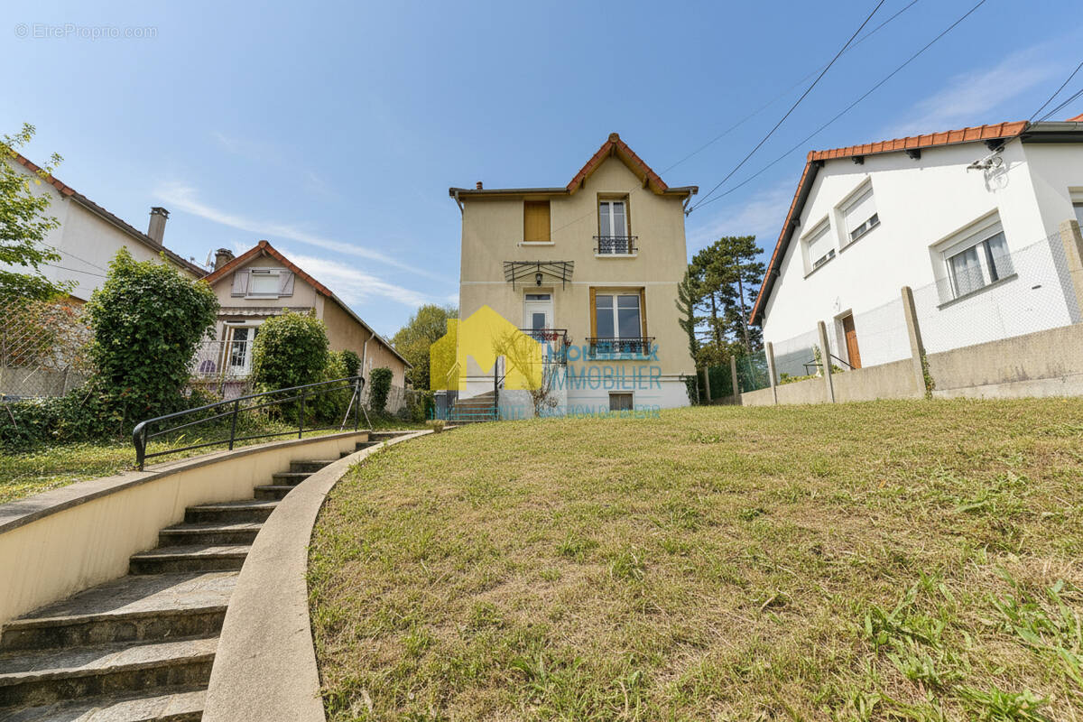 Maison à EPINAY-SUR-ORGE