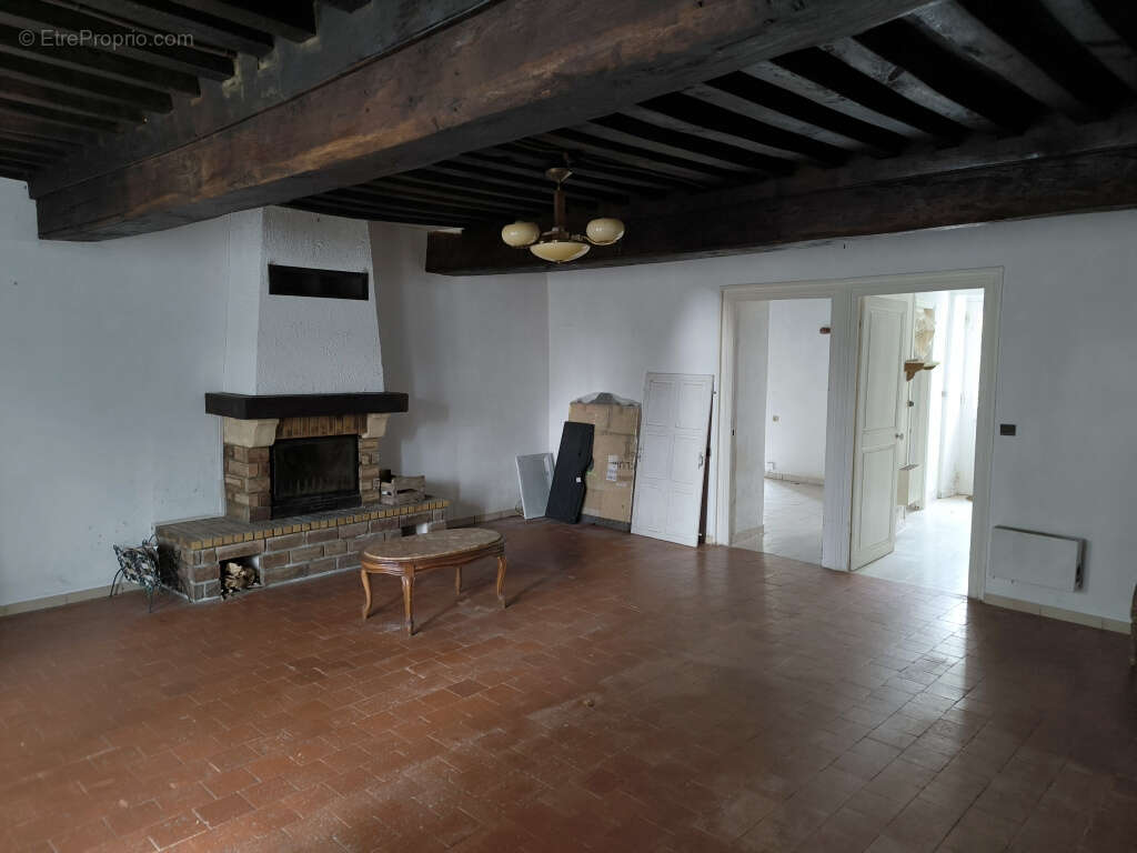 Maison à AUNAY-EN-BAZOIS