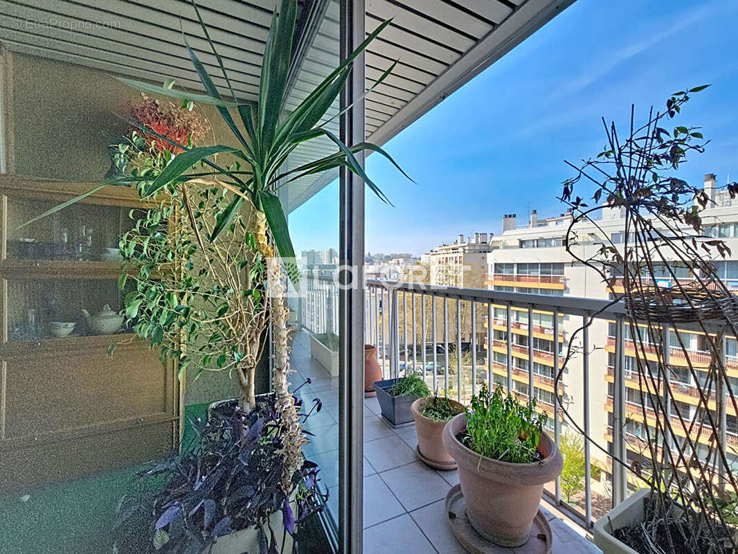 Appartement à BOURG-LA-REINE