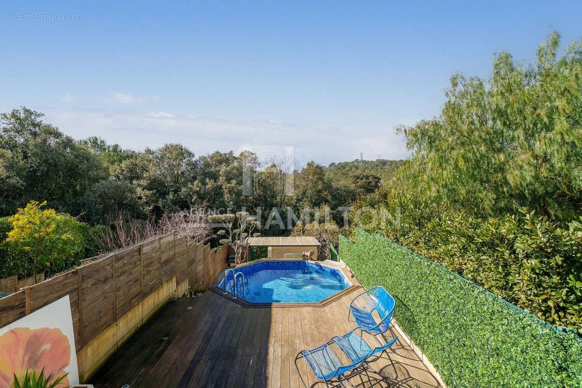 Appartement à VALBONNE