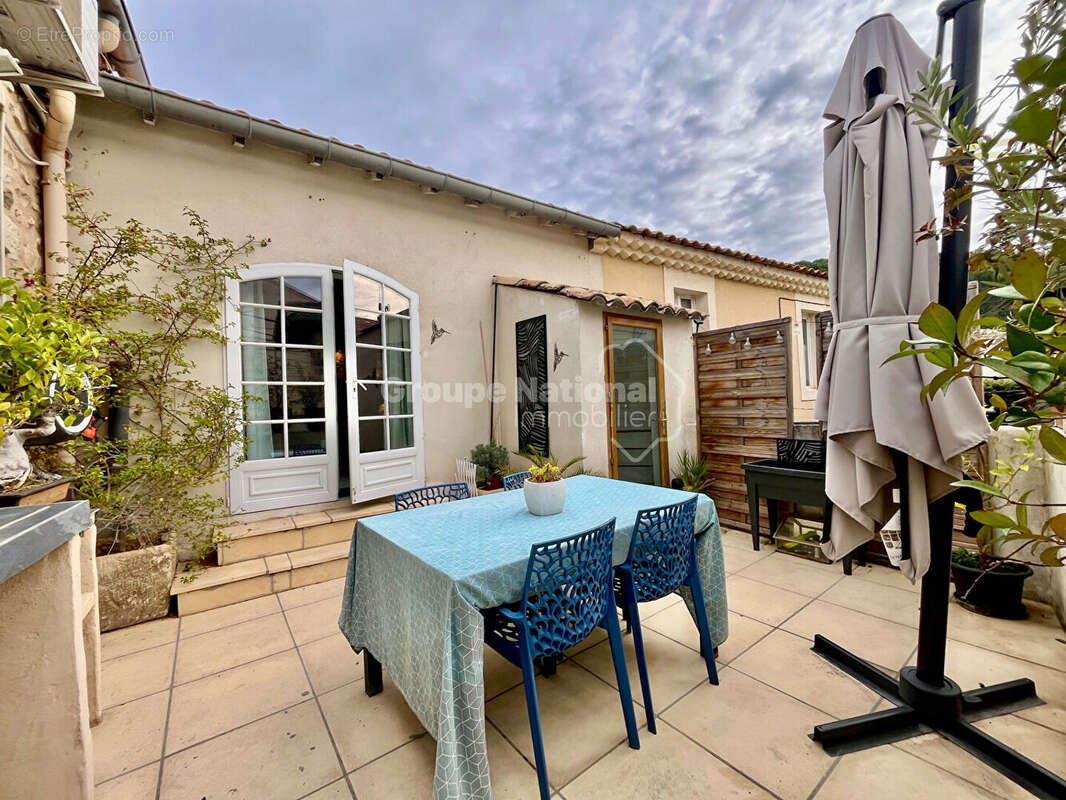 Maison à CHATEAURENARD