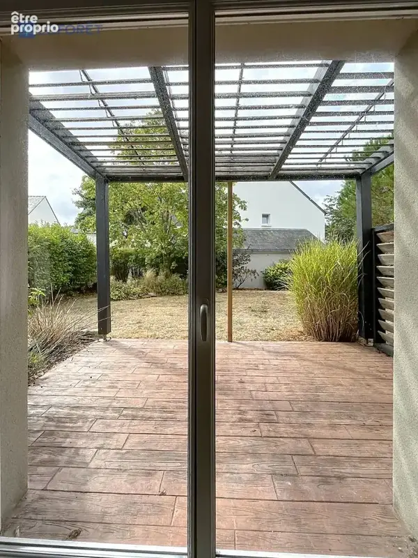 GUIDEL, Maison familiale de 5 chambres avec Vie de Plain Pied, jardin paysagé, et Centre Ville à pieds - photo 6
