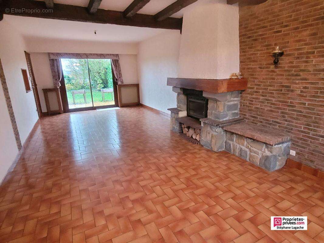 Maison à CALONNE-RICOUART