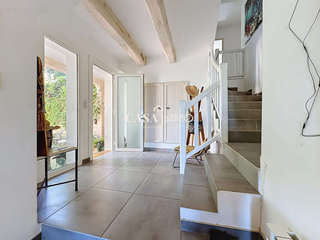 Maison à CARQUEIRANNE