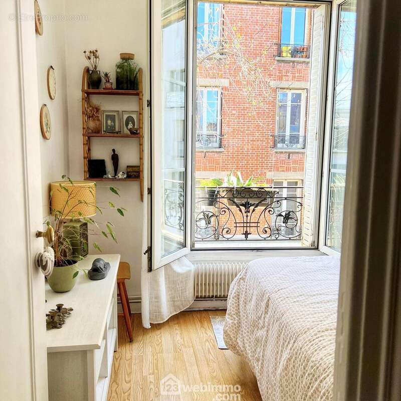 Chambre 1 avec rangements intégrés - Appartement à MALAKOFF