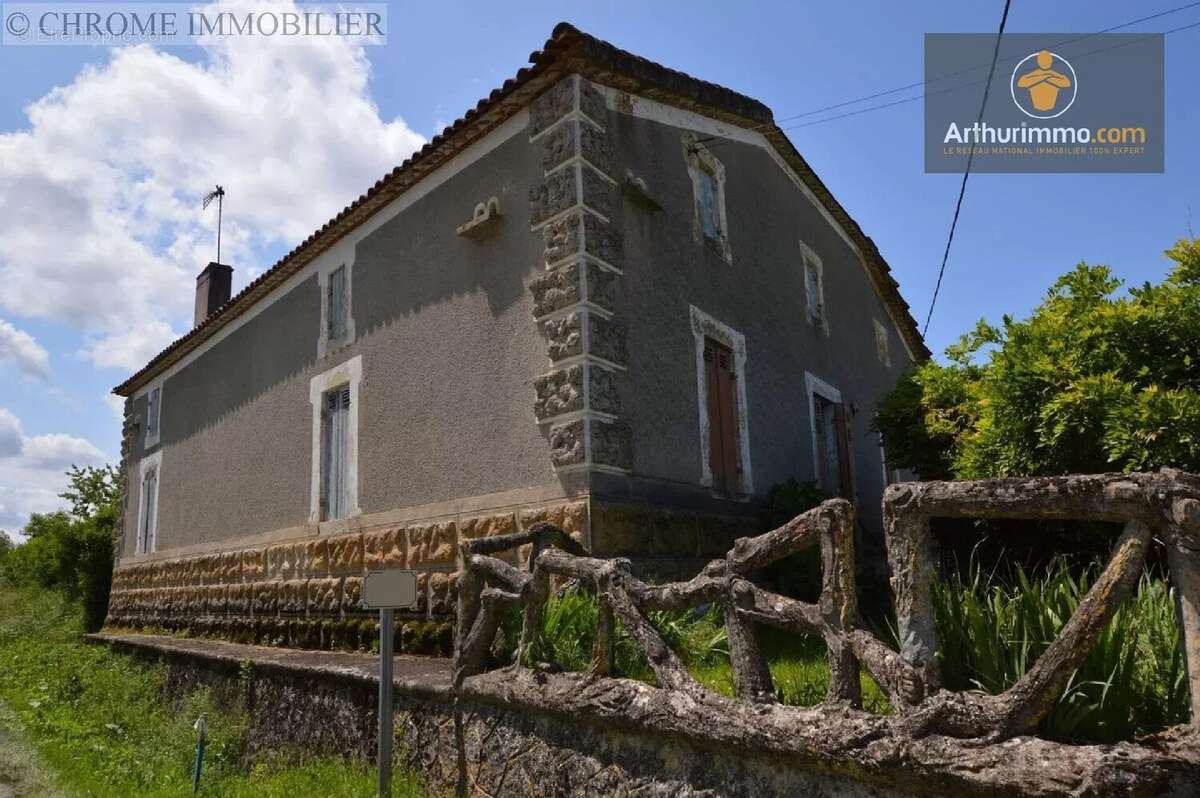 Maison à MONSEGUR