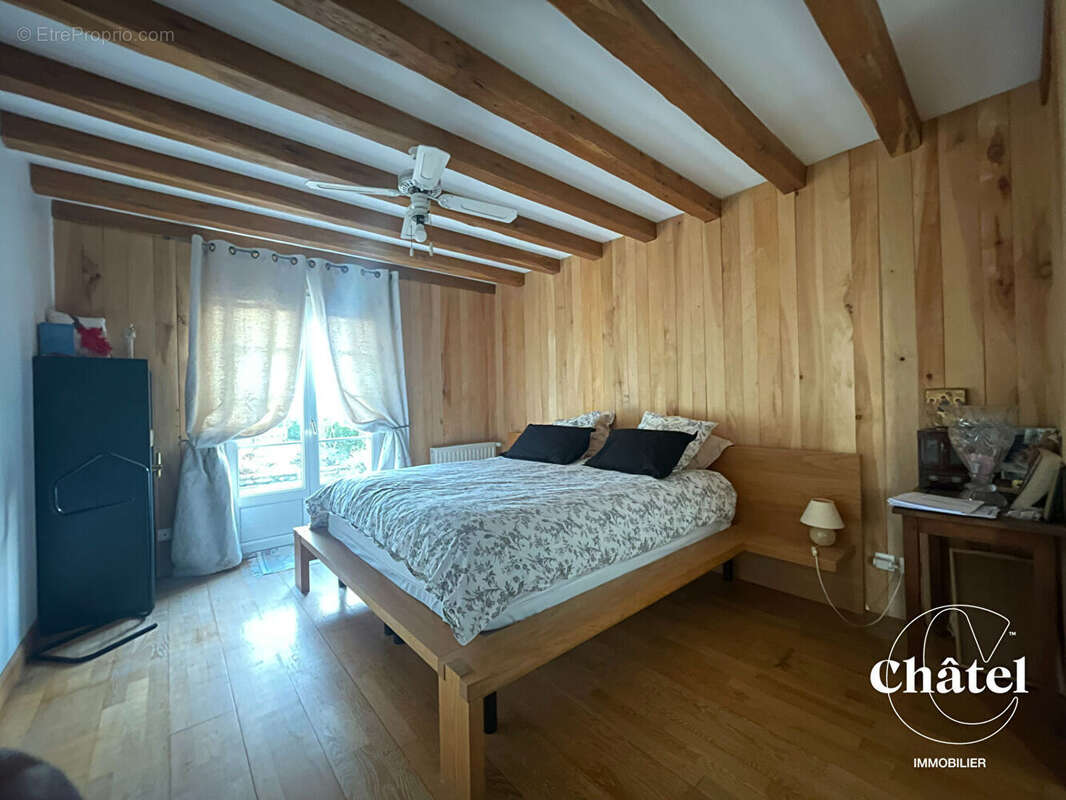 Maison à MONTLOGNON