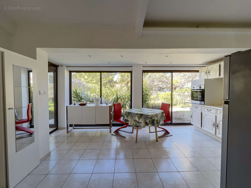 Maison à SAUSSET-LES-PINS