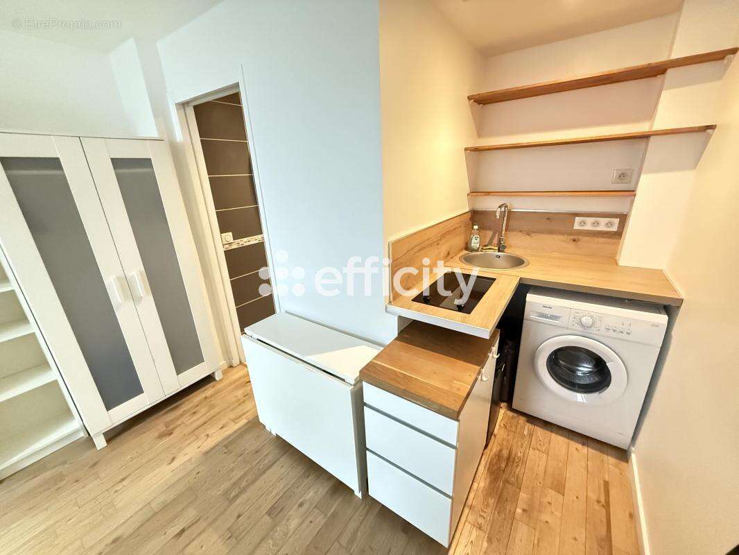 Appartement à PARIS-3E