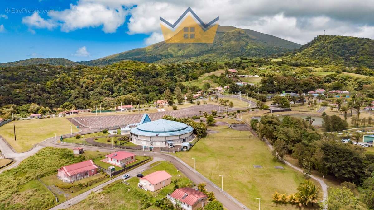 Terrain à LE MORNE-ROUGE