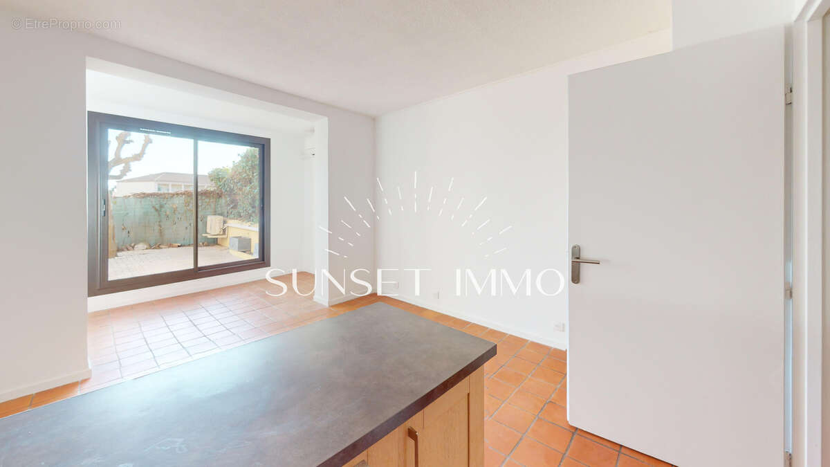 Appartement à SAUSSET-LES-PINS