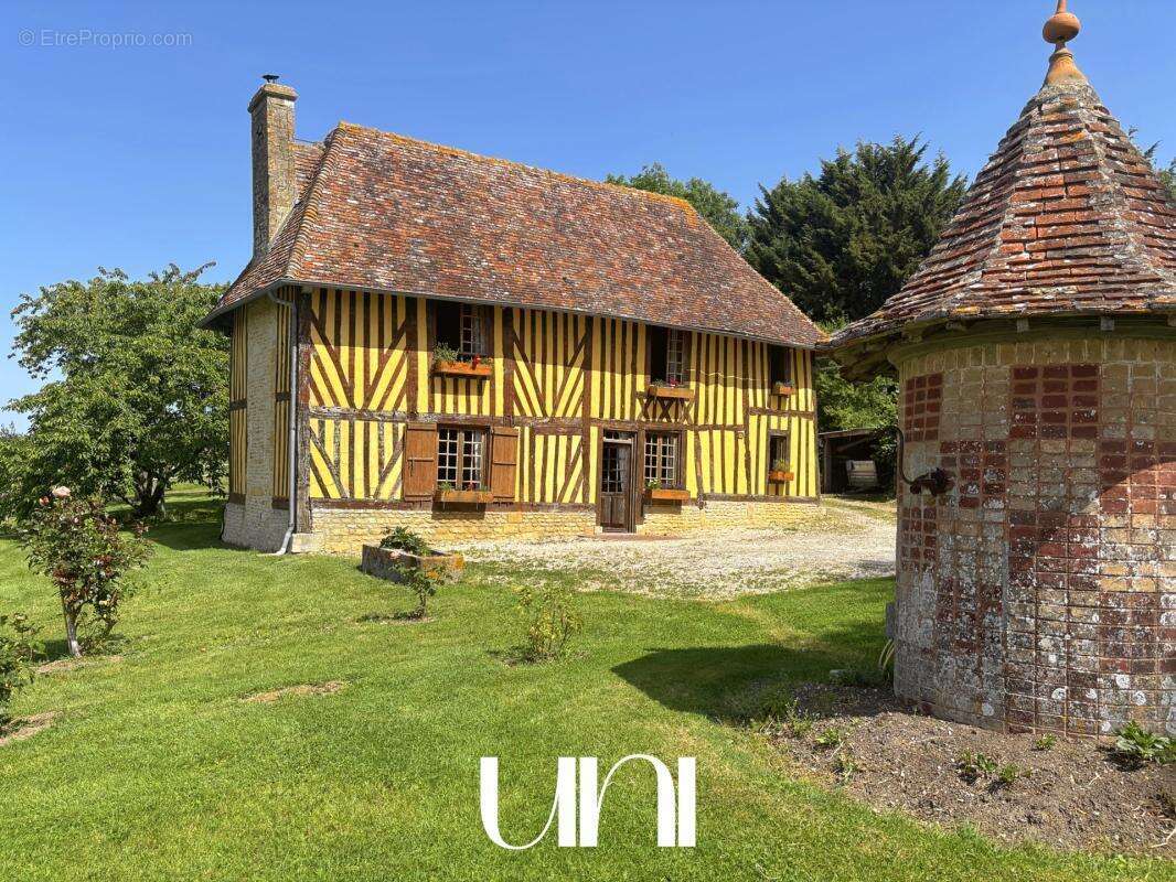 Maison à SAINT-PIERRE-SUR-DIVES
