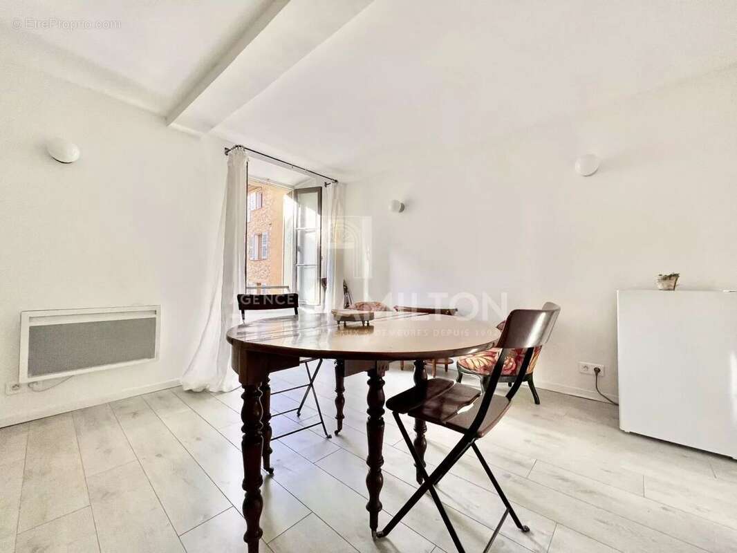 Appartement à VALBONNE
