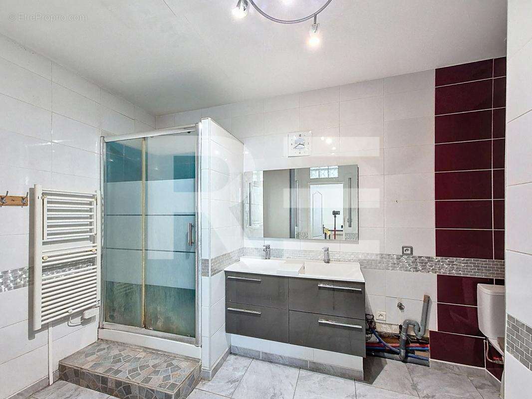 Appartement à LUNEL