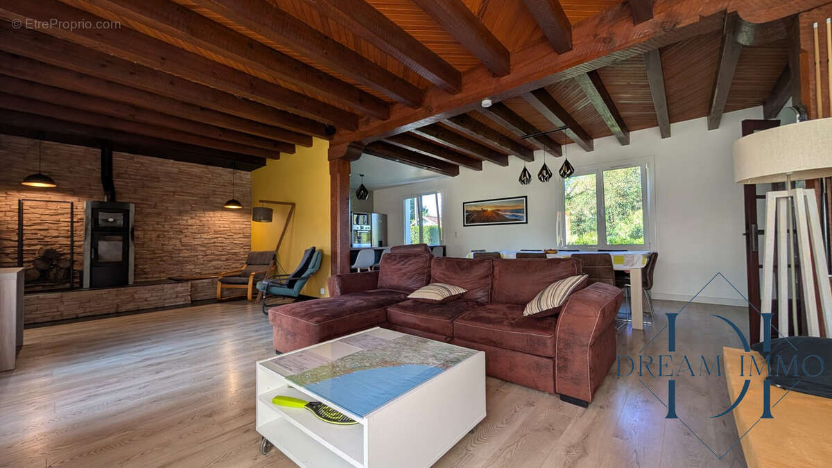 Maison à SAINT-MARTIN-DE-HINX