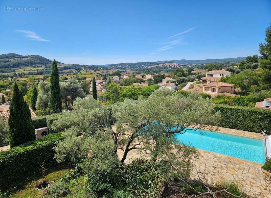 Maison à LE CASTELLET