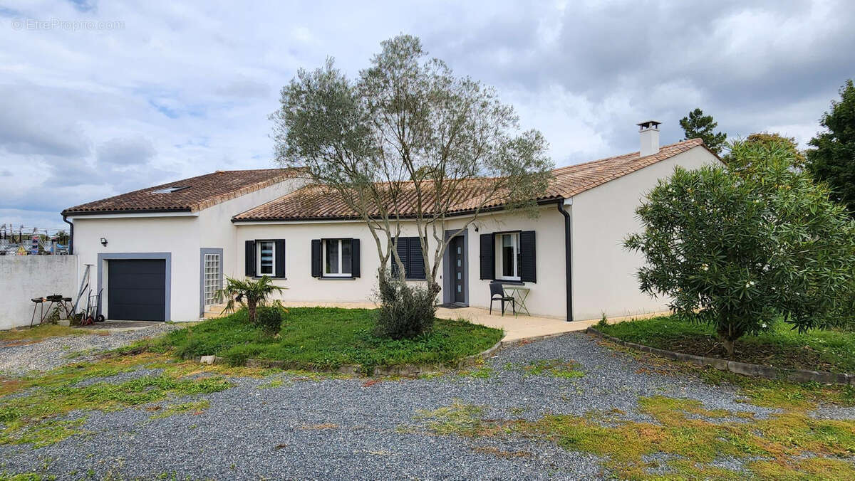 Maison à SAINT-ANDRE-DE-CUBZAC