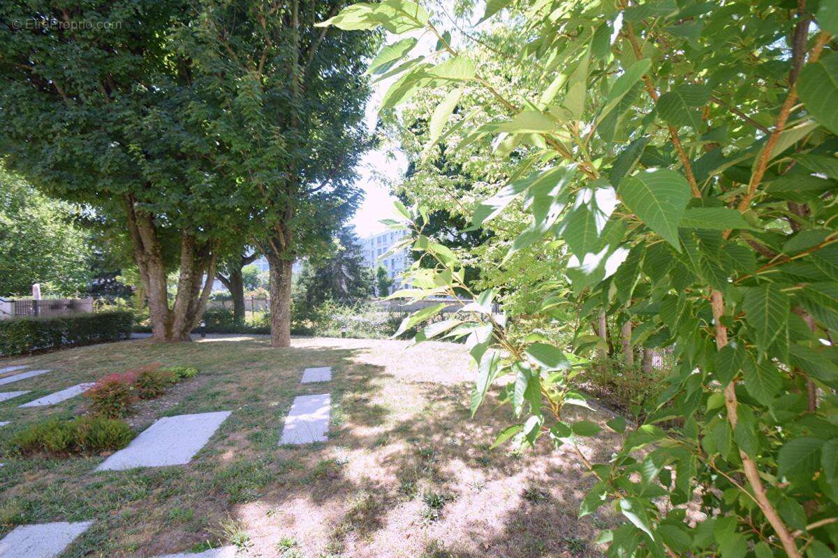 Appartement à CALUIRE-ET-CUIRE