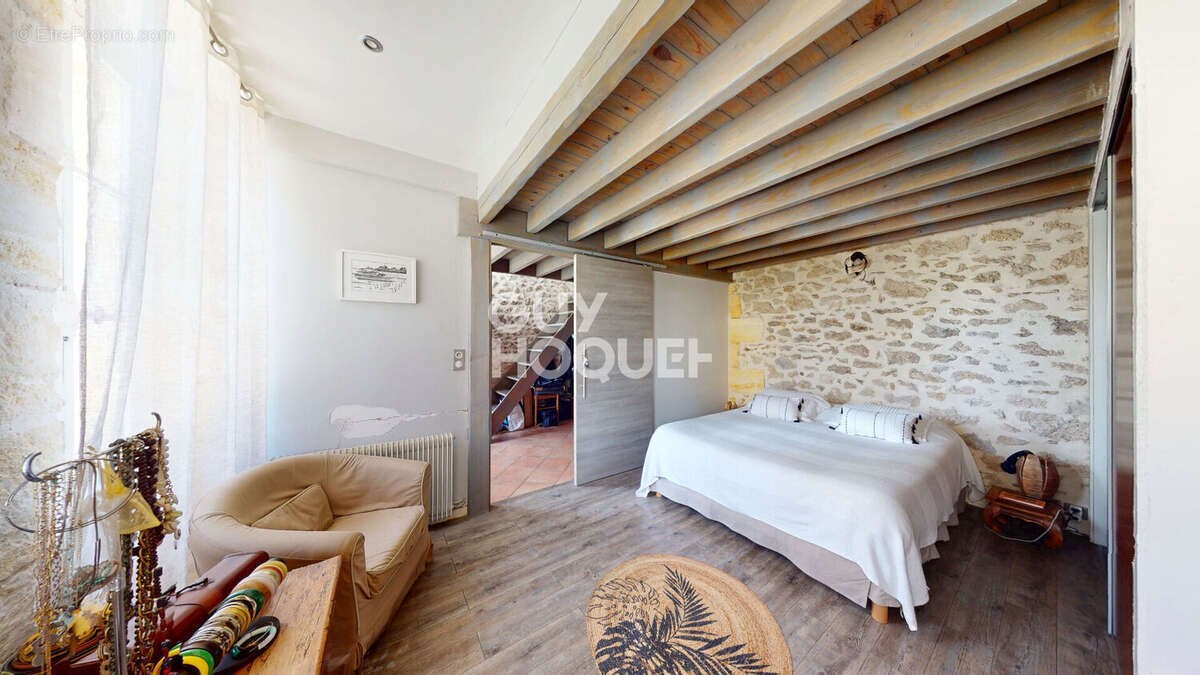 Maison à CASTRES-GIRONDE