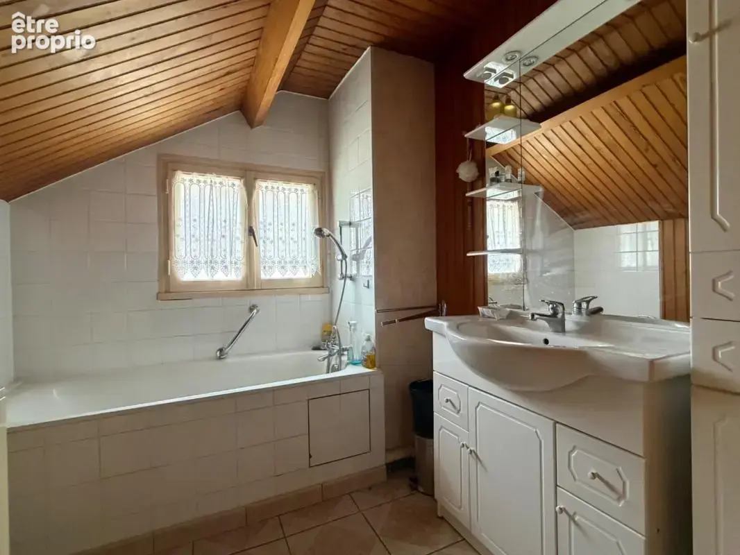 Maison 2 chambres avec double garage et jardin - photo 14
