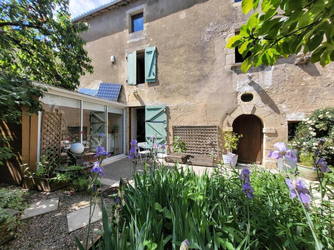 Photo 1 - Maison à LATILLE