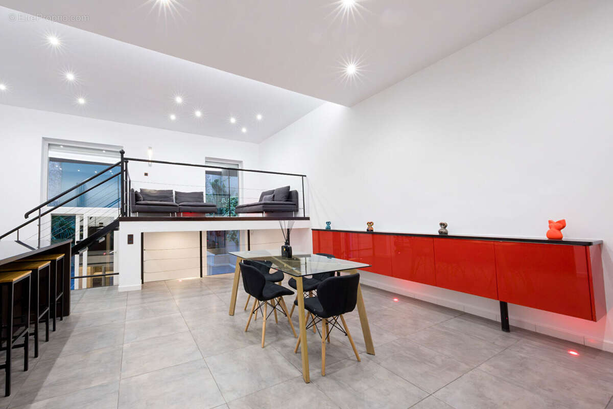 Appartement à MARSEILLE-6E