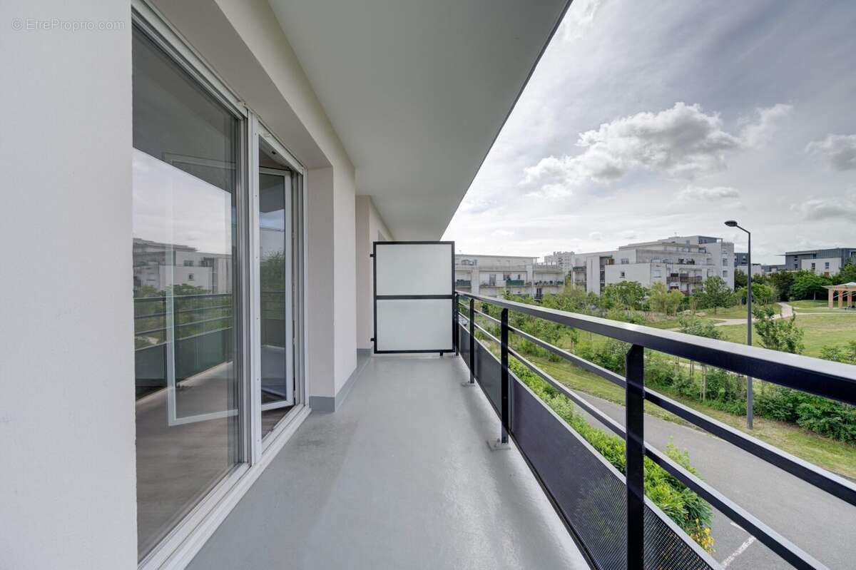 Appartement 65 m² à Tours  - photo 2