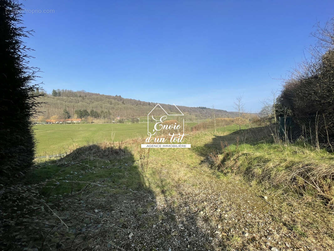 Terrain à MONTVILLE