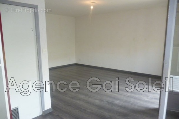 Appartement à NISSAN-LEZ-ENSERUNE