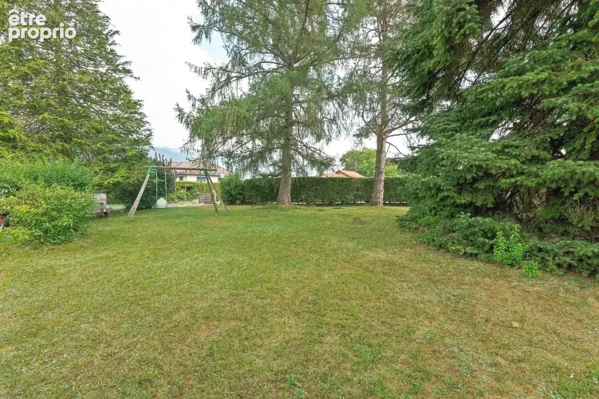 Maison à vendre 7 pièces SAINT GENIS POUILLY (01) - photo 2