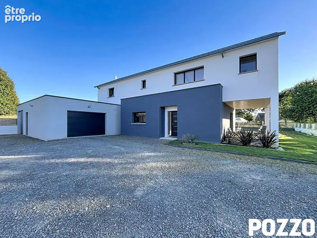 Photo Maison à Saint-Hilaire-Du-Harcouet au prix de 359 000€
