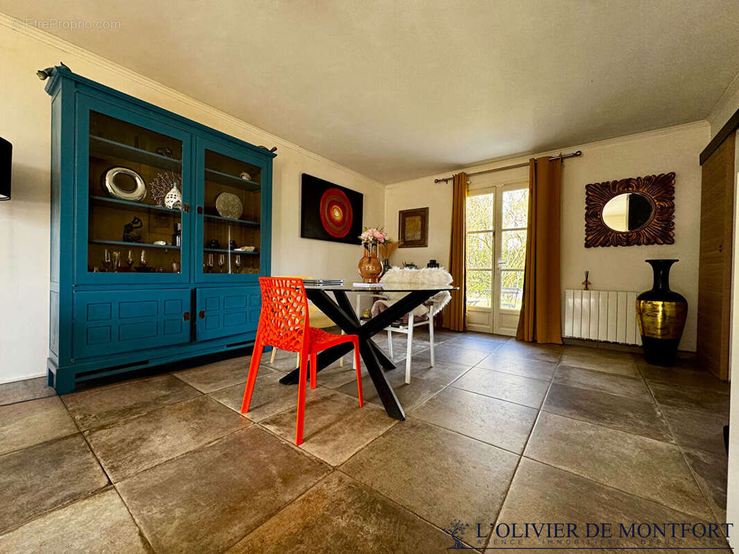 Maison à MONTFORT-L'AMAURY