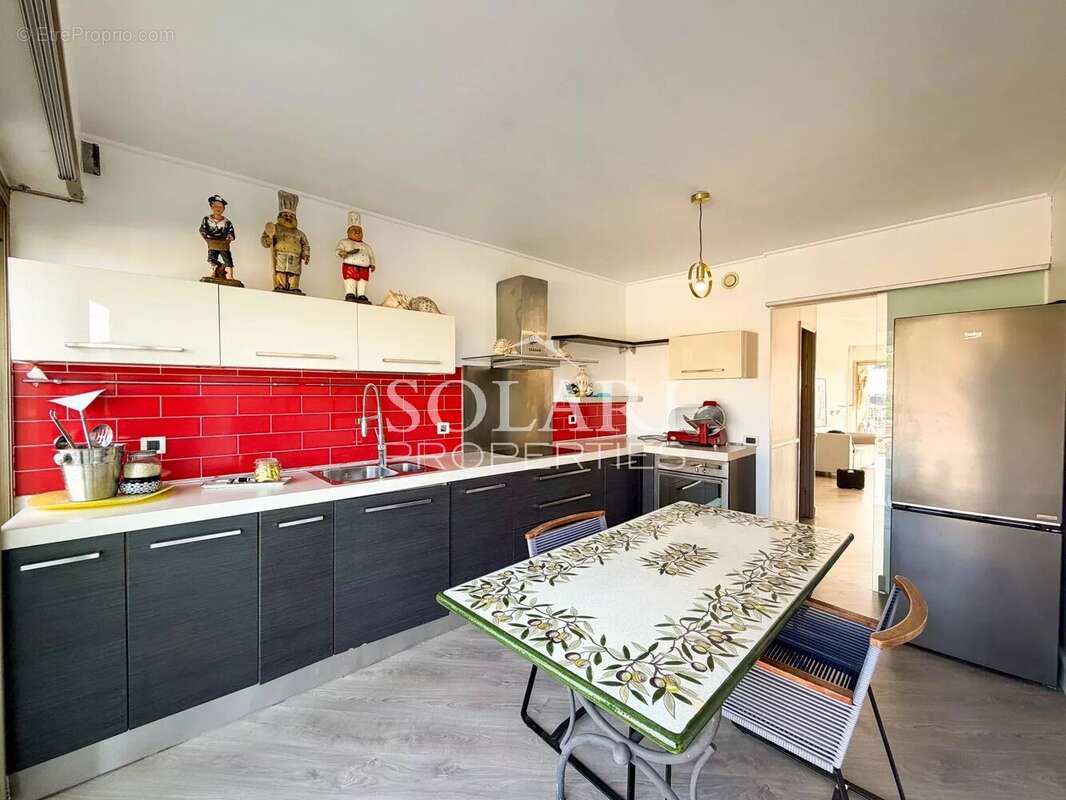 Appartement à MANDELIEU-LA-NAPOULE