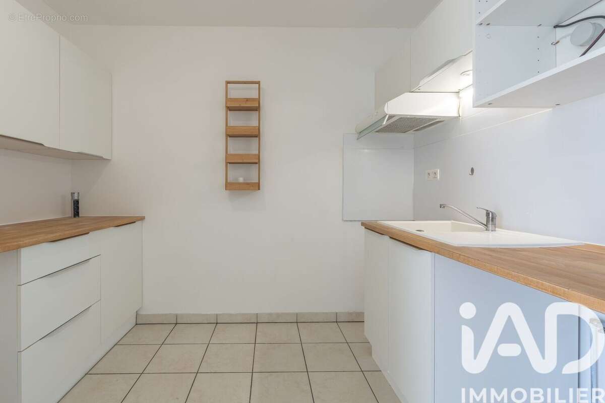 Photo 6 - Appartement à ONET-LE-CHATEAU