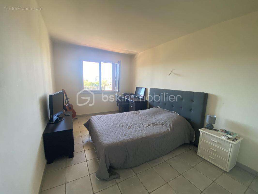 Appartement à SIX-FOURS-LES-PLAGES