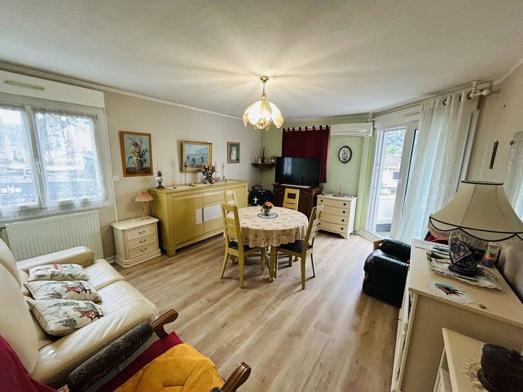 Appartement à ECHIROLLES