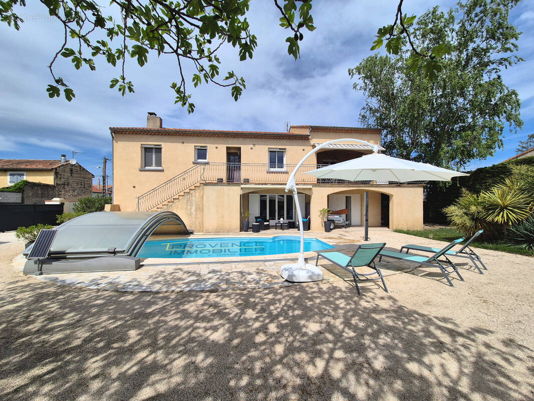 Maison à MONTELIMAR