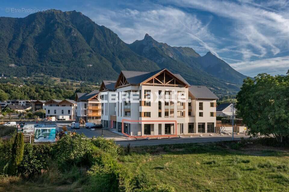 198 m² à Gilly-Sur-Isere  - photo 4
